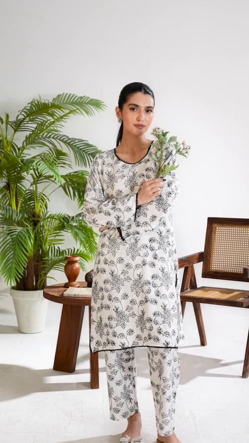 GULAAB WHITE 2PCS
